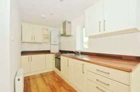 2 bedroom Flat to re...